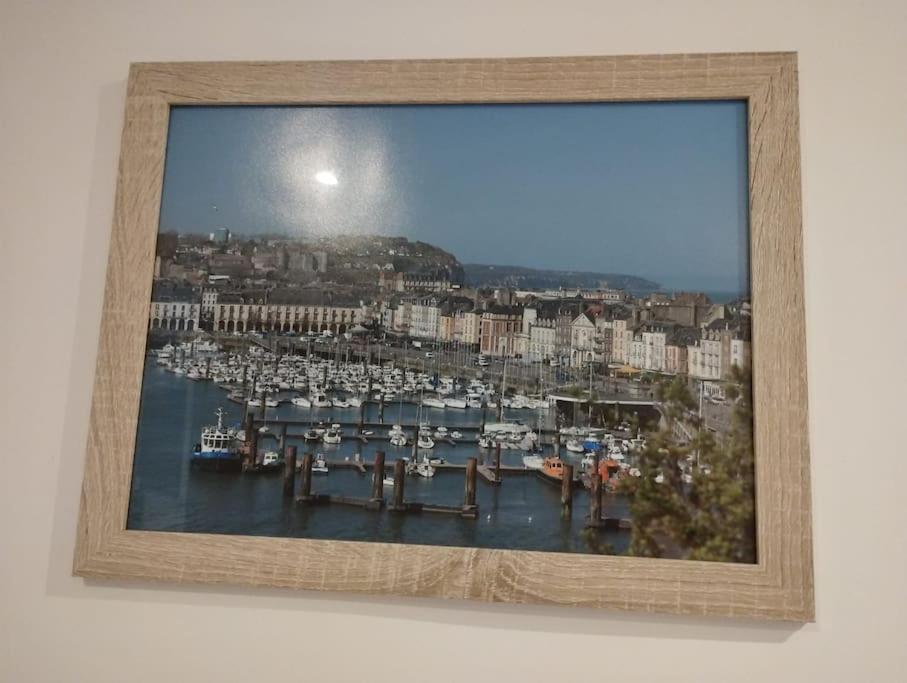 House Of Twenty, Calme,Rue Pietonne, Proche De La Mer, Wifi Gratuit Dieppe Exteriör bild